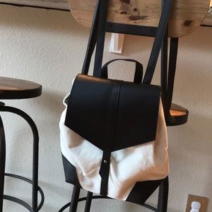 Deux Lux Demi backpack